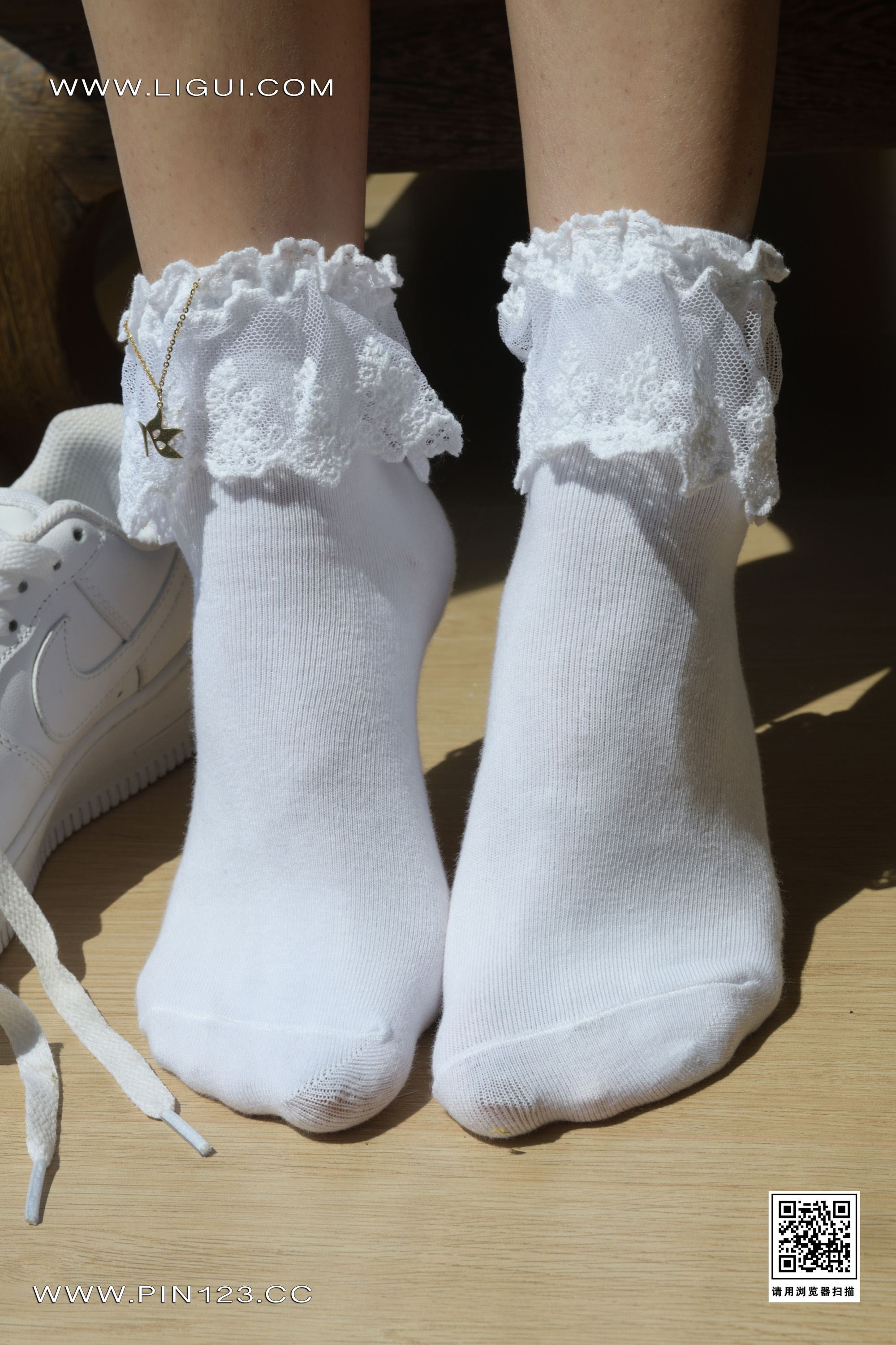 Ligui丽柜 2022.10.24 足下生辉 汐汐